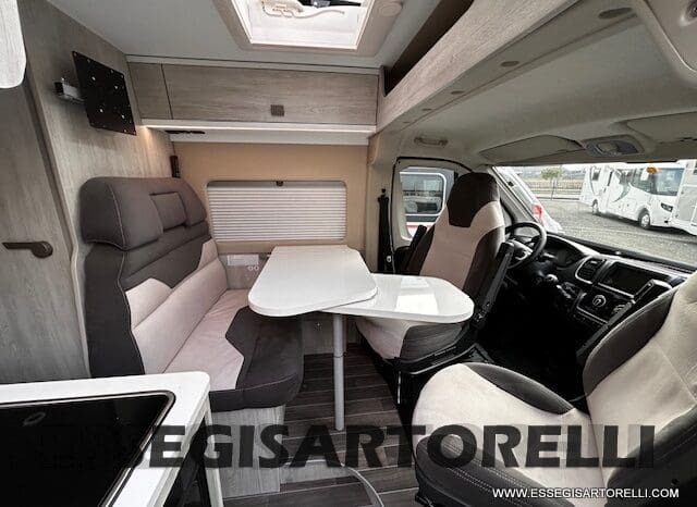 ROLLER TEAM LIVINGSTONE 5 UNIPR. VAN 599 10/2024 NEW DUCATO TRUMA DIESEL KM 3.733 pieno