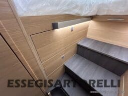 ADRIA SONIC PLUS 700 SL GARAGE LETTI GEMELLI GAMMA 2025 FARI LED E UCONNECT 10″ pieno