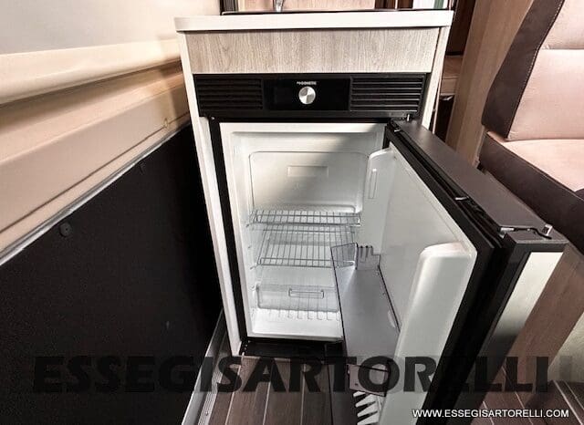 ROLLER TEAM LIVINGSTONE 5 UNIPR. VAN 599 10/2024 NEW DUCATO TRUMA DIESEL KM 3.733 pieno