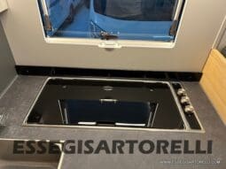 ADRIA SONIC PLUS 700 SL GARAGE LETTI GEMELLI GAMMA 2025 FARI LED E UCONNECT 10″ pieno