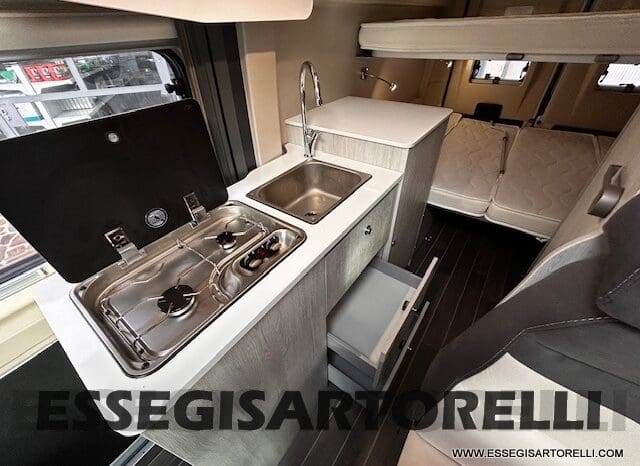 ROLLER TEAM LIVINGSTONE 5 UNIPR. VAN 599 10/2024 NEW DUCATO TRUMA DIESEL KM 3.733 pieno