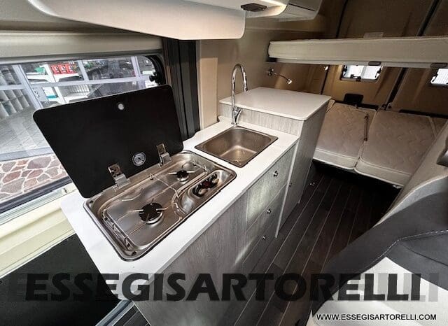 ROLLER TEAM LIVINGSTONE 5 UNIPR. VAN 599 10/2024 NEW DUCATO TRUMA DIESEL KM 3.733 pieno