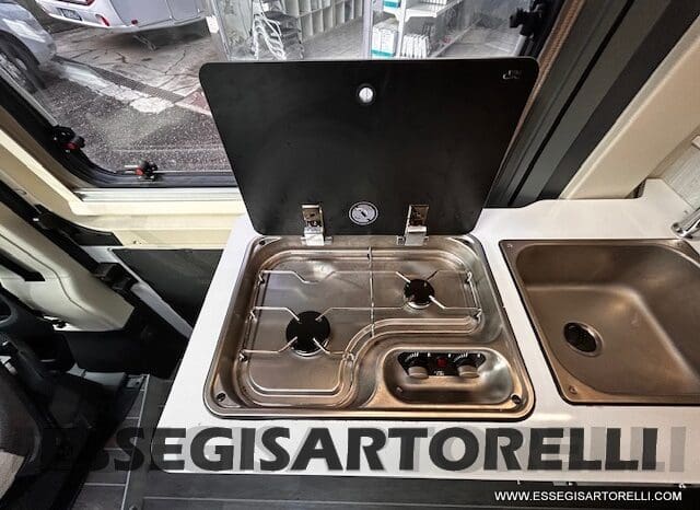 ROLLER TEAM LIVINGSTONE 5 UNIPR. VAN 599 10/2024 NEW DUCATO TRUMA DIESEL KM 3.733 pieno