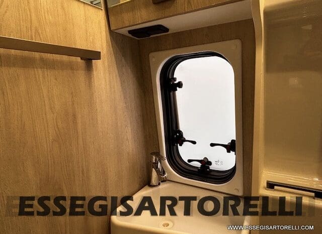 ROLLER TEAM LIVINGSTONE 5 UNIPR. VAN 599 10/2024 NEW DUCATO TRUMA DIESEL KM 3.733 pieno