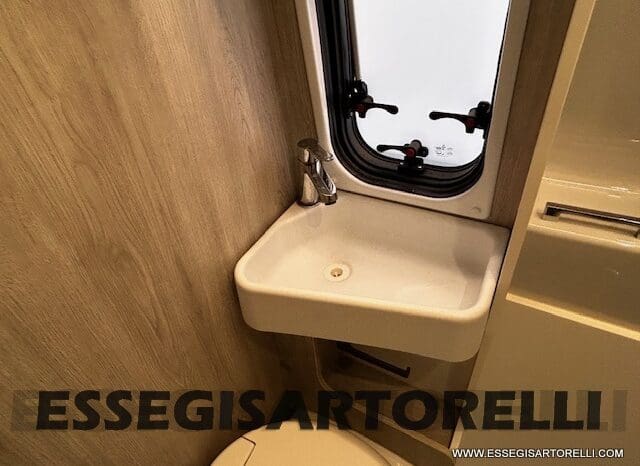 ROLLER TEAM LIVINGSTONE 5 UNIPR. VAN 599 10/2024 NEW DUCATO TRUMA DIESEL KM 3.733 pieno