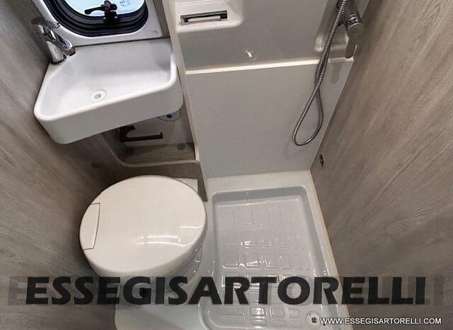 ROLLER TEAM LIVINGSTONE 5 UNIPR. VAN 599 10/2024 NEW DUCATO TRUMA DIESEL KM 3.733 pieno