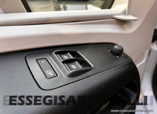 ROLLER TEAM LIVINGSTONE 5 UNIPR. VAN 599 10/2024 NEW DUCATO TRUMA DIESEL KM 3.733 pieno