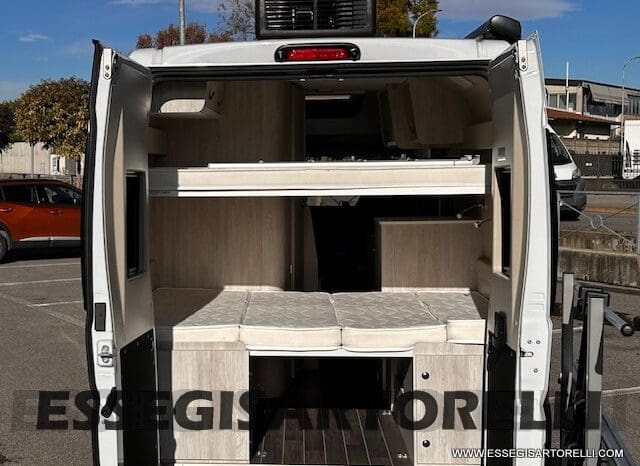 ROLLER TEAM LIVINGSTONE 5 UNIPR. VAN 599 10/2024 NEW DUCATO TRUMA DIESEL KM 3.733 pieno