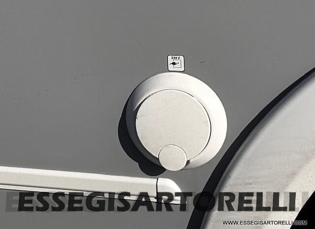 MOTORHOME CHAUSSON EXALTIS 7057 AUTOMATICO 2026 LETTI GEMELLI GARAGE 4 POSTI OMOLOGATI pieno