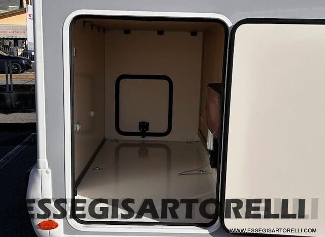 MOTORHOME CHAUSSON EXALTIS 7057 AUTOMATICO 2026 LETTI GEMELLI GARAGE 4 POSTI OMOLOGATI pieno