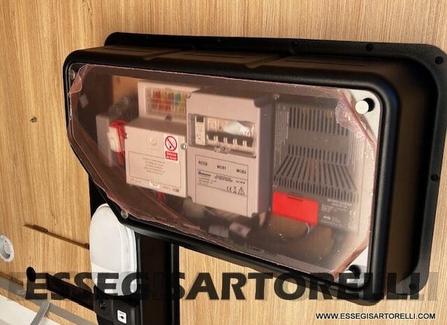 MOTORHOME CHAUSSON EXALTIS 7057 AUTOMATICO 2026 LETTI GEMELLI GARAGE 4 POSTI OMOLOGATI pieno