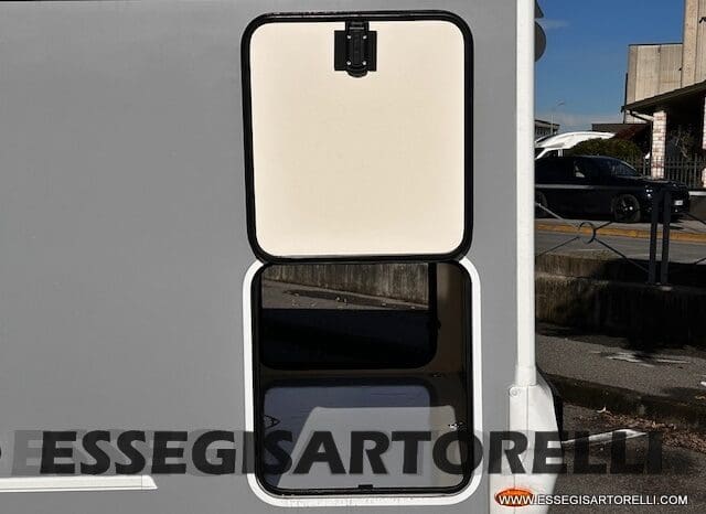 MOTORHOME CHAUSSON EXALTIS 7057 AUTOMATICO 2026 LETTI GEMELLI GARAGE 4 POSTI OMOLOGATI pieno