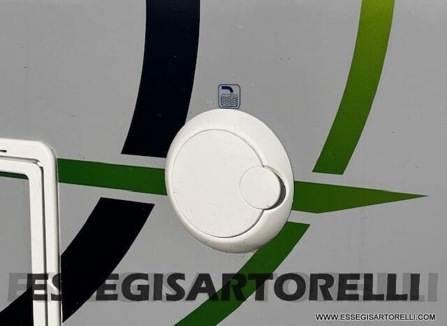 MOTORHOME CHAUSSON EXALTIS 7057 AUTOMATICO 2026 LETTI GEMELLI GARAGE 4 POSTI OMOLOGATI pieno