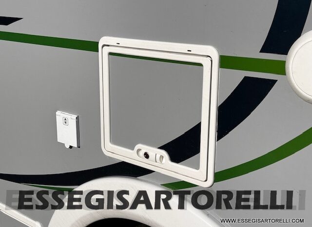 MOTORHOME CHAUSSON EXALTIS 7057 AUTOMATICO 2026 LETTI GEMELLI GARAGE 4 POSTI OMOLOGATI pieno