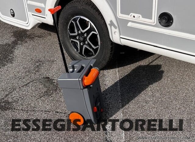 MOTORHOME CHAUSSON EXALTIS 7057 AUTOMATICO 2026 LETTI GEMELLI GARAGE 4 POSTI OMOLOGATI pieno