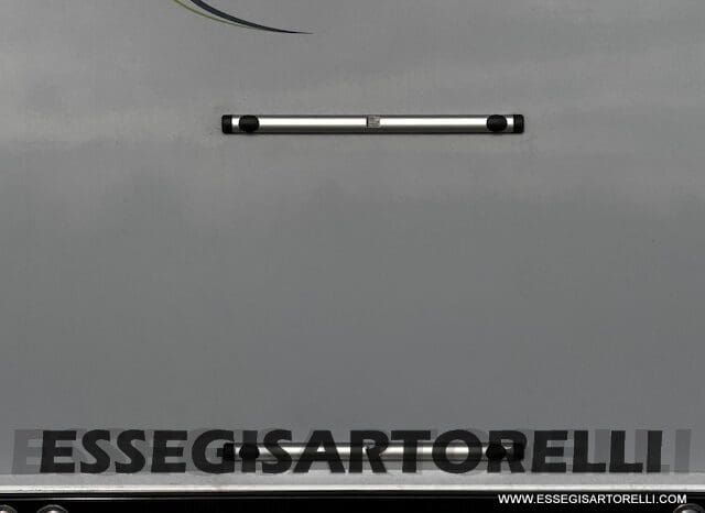 MOTORHOME CHAUSSON EXALTIS 7057 AUTOMATICO 2026 LETTI GEMELLI GARAGE 4 POSTI OMOLOGATI pieno