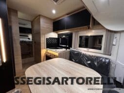 MOTORHOME CHAUSSON EXALTIS 7057 AUTOMATICO 2026 LETTI GEMELLI GARAGE 4 POSTI OMOLOGATI pieno