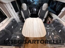 MOTORHOME CHAUSSON EXALTIS 7057 AUTOMATICO 2026 LETTI GEMELLI GARAGE 4 POSTI OMOLOGATI pieno