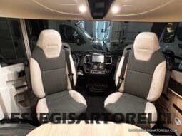 MOTORHOME CHAUSSON EXALTIS 7057 AUTOMATICO 2026 LETTI GEMELLI GARAGE 4 POSTI OMOLOGATI pieno
