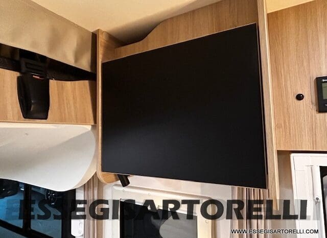 MOTORHOME CHAUSSON EXALTIS 7057 AUTOMATICO 2026 LETTI GEMELLI GARAGE 4 POSTI OMOLOGATI pieno
