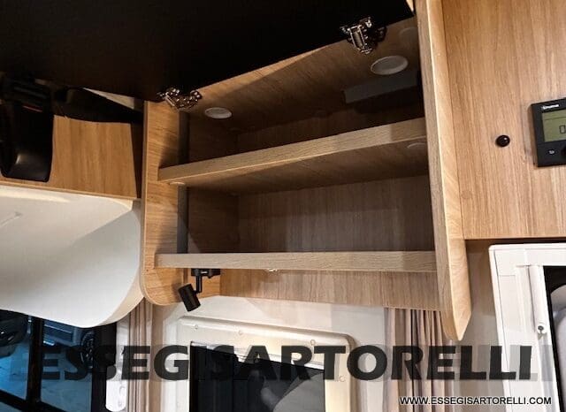 MOTORHOME CHAUSSON EXALTIS 7057 AUTOMATICO 2026 LETTI GEMELLI GARAGE 4 POSTI OMOLOGATI pieno