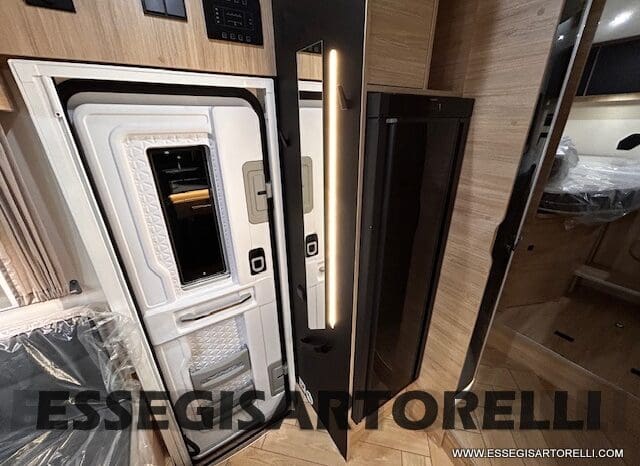 MOTORHOME CHAUSSON EXALTIS 7057 AUTOMATICO 2026 LETTI GEMELLI GARAGE 4 POSTI OMOLOGATI pieno