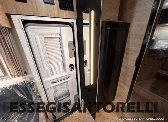 MOTORHOME CHAUSSON EXALTIS 7057 AUTOMATICO 2026 LETTI GEMELLI GARAGE 4 POSTI OMOLOGATI pieno