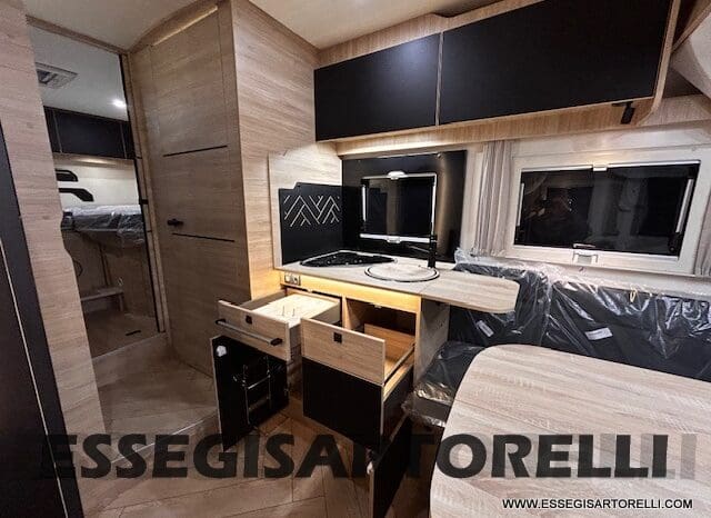 MOTORHOME CHAUSSON EXALTIS 7057 AUTOMATICO 2026 LETTI GEMELLI GARAGE 4 POSTI OMOLOGATI pieno