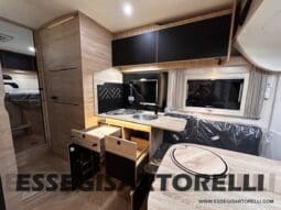 MOTORHOME CHAUSSON EXALTIS 7057 AUTOMATICO 2026 LETTI GEMELLI GARAGE 4 POSTI OMOLOGATI pieno