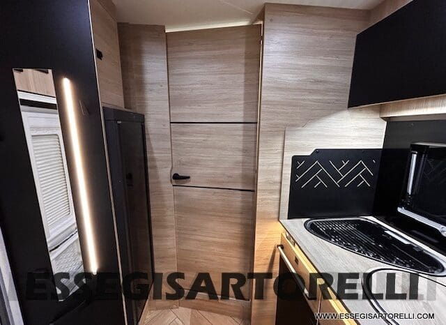 MOTORHOME CHAUSSON EXALTIS 7057 AUTOMATICO 2026 LETTI GEMELLI GARAGE 4 POSTI OMOLOGATI pieno