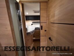 MOTORHOME CHAUSSON EXALTIS 7057 AUTOMATICO 2026 LETTI GEMELLI GARAGE 4 POSTI OMOLOGATI pieno