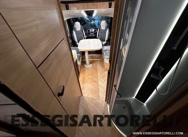 MOTORHOME CHAUSSON EXALTIS 7057 AUTOMATICO 2026 LETTI GEMELLI GARAGE 4 POSTI OMOLOGATI pieno