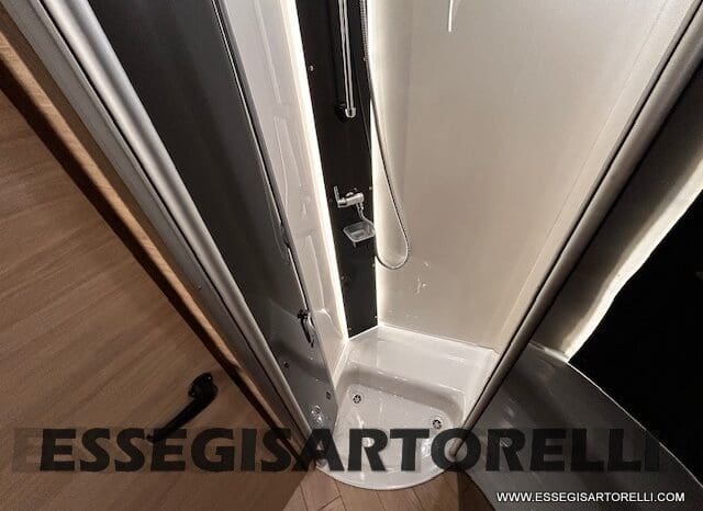 MOTORHOME CHAUSSON EXALTIS 7057 AUTOMATICO 2026 LETTI GEMELLI GARAGE 4 POSTI OMOLOGATI pieno