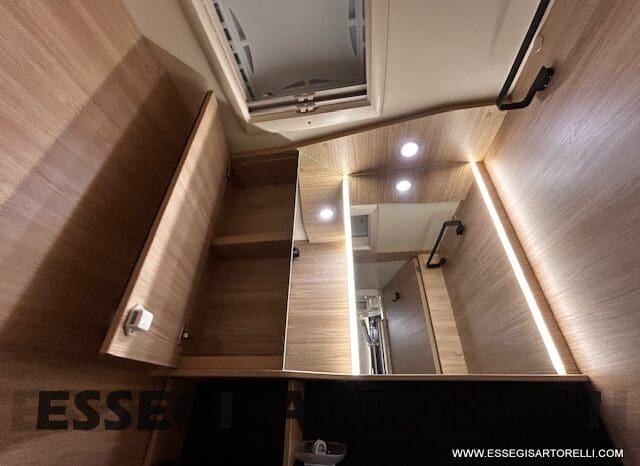 MOTORHOME CHAUSSON EXALTIS 7057 AUTOMATICO 2026 LETTI GEMELLI GARAGE 4 POSTI OMOLOGATI pieno
