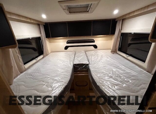 MOTORHOME CHAUSSON EXALTIS 7057 AUTOMATICO 2026 LETTI GEMELLI GARAGE 4 POSTI OMOLOGATI pieno