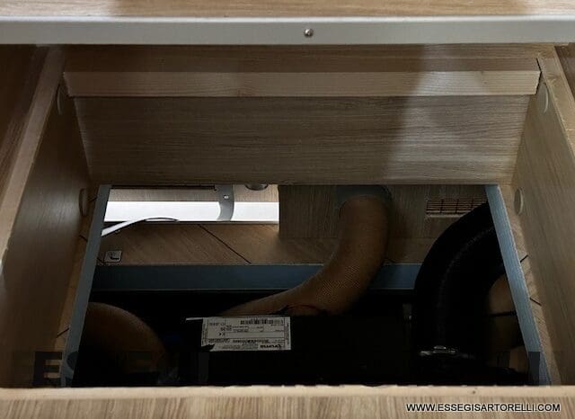 MOTORHOME CHAUSSON EXALTIS 7057 AUTOMATICO 2026 LETTI GEMELLI GARAGE 4 POSTI OMOLOGATI pieno