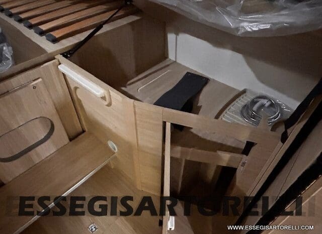 MOTORHOME CHAUSSON EXALTIS 7057 AUTOMATICO 2026 LETTI GEMELLI GARAGE 4 POSTI OMOLOGATI pieno