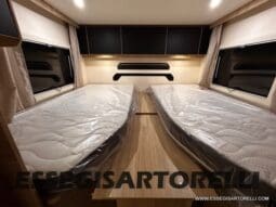 MOTORHOME CHAUSSON EXALTIS 7057 AUTOMATICO 2026 LETTI GEMELLI GARAGE 4 POSTI OMOLOGATI pieno