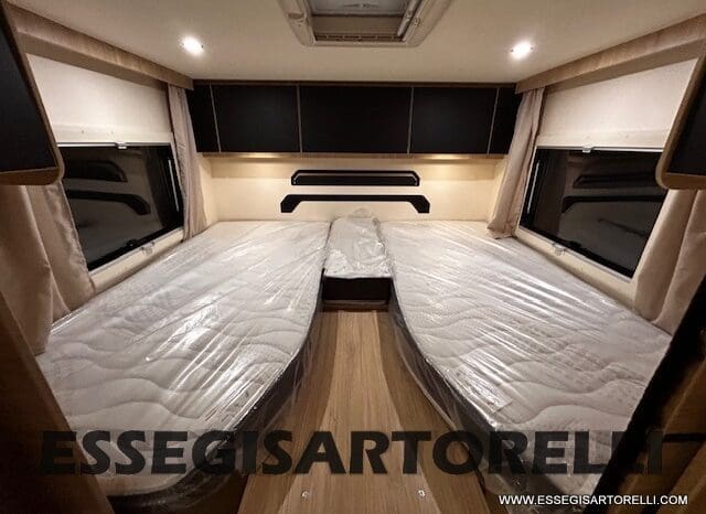 MOTORHOME CHAUSSON EXALTIS 7057 AUTOMATICO 2026 LETTI GEMELLI GARAGE 4 POSTI OMOLOGATI pieno