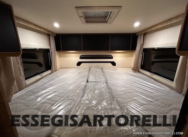 MOTORHOME CHAUSSON EXALTIS 7057 AUTOMATICO 2026 LETTI GEMELLI GARAGE 4 POSTI OMOLOGATI pieno