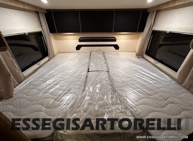 MOTORHOME CHAUSSON EXALTIS 7057 AUTOMATICO 2026 LETTI GEMELLI GARAGE 4 POSTI OMOLOGATI pieno