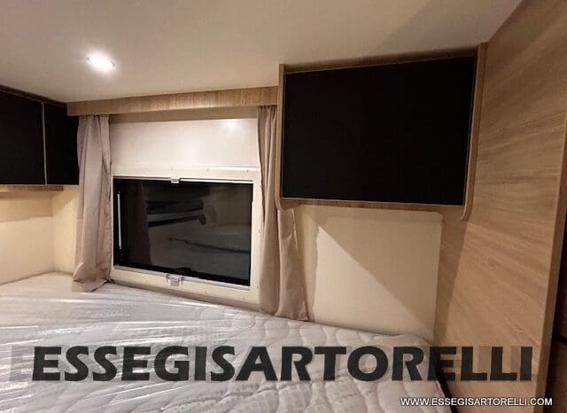 MOTORHOME CHAUSSON EXALTIS 7057 AUTOMATICO 2026 LETTI GEMELLI GARAGE 4 POSTI OMOLOGATI pieno