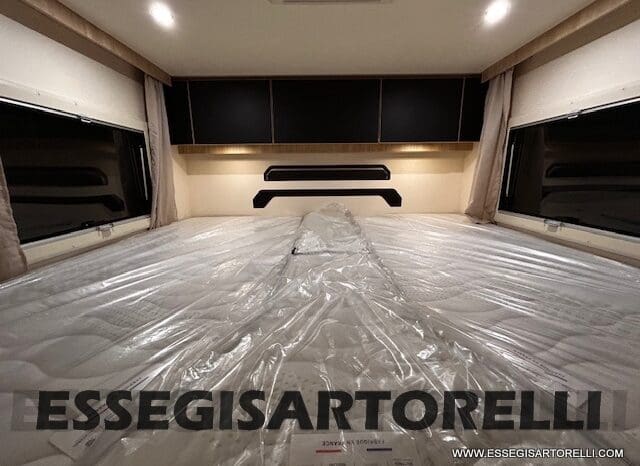 MOTORHOME CHAUSSON EXALTIS 7057 AUTOMATICO 2026 LETTI GEMELLI GARAGE 4 POSTI OMOLOGATI pieno