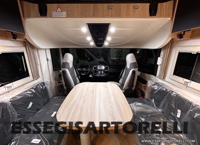 MOTORHOME CHAUSSON EXALTIS 7057 AUTOMATICO 2026 LETTI GEMELLI GARAGE 4 POSTI OMOLOGATI pieno