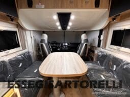 MOTORHOME CHAUSSON EXALTIS 7057 AUTOMATICO 2026 LETTI GEMELLI GARAGE 4 POSTI OMOLOGATI pieno