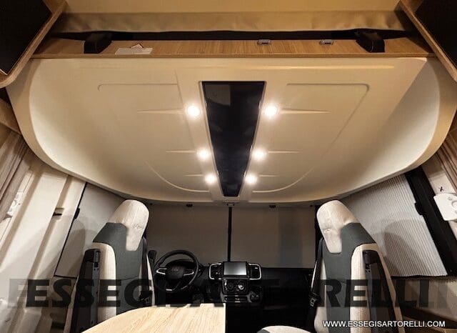 MOTORHOME CHAUSSON EXALTIS 7057 AUTOMATICO 2026 LETTI GEMELLI GARAGE 4 POSTI OMOLOGATI pieno
