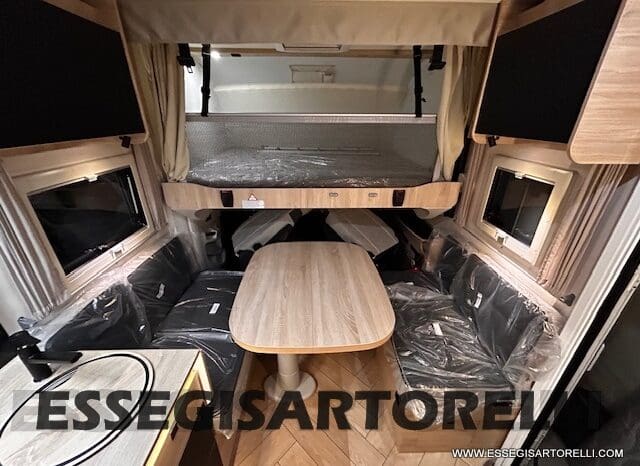 MOTORHOME CHAUSSON EXALTIS 7057 AUTOMATICO 2026 LETTI GEMELLI GARAGE 4 POSTI OMOLOGATI pieno