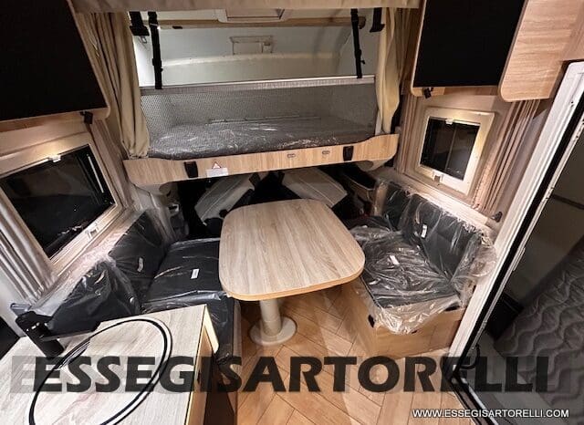 MOTORHOME CHAUSSON EXALTIS 7057 AUTOMATICO 2026 LETTI GEMELLI GARAGE 4 POSTI OMOLOGATI pieno
