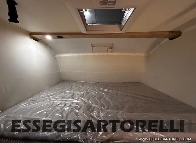 MOTORHOME CHAUSSON EXALTIS 7057 AUTOMATICO 2026 LETTI GEMELLI GARAGE 4 POSTI OMOLOGATI pieno