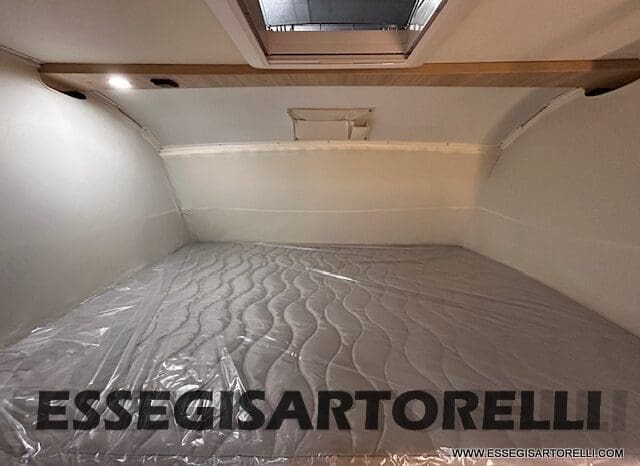 MOTORHOME CHAUSSON EXALTIS 7057 AUTOMATICO 2026 LETTI GEMELLI GARAGE 4 POSTI OMOLOGATI pieno